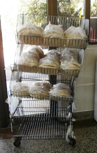 Inclinada igual que la famosa